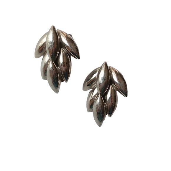 🎯 10 for $12 / Vintage Cluster Wheat Clip On Earrings, Ladies Earrings - Picture 9 of 9